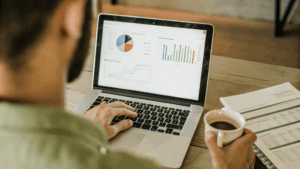 Jak sprawdzić, czy masz pełny dostęp do kont w narzędziach analitycznych i reklamowych (Google, Meta)?